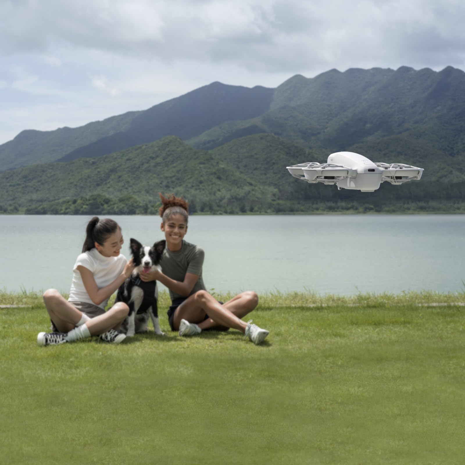 DJI Neo Three-Battery Combo, Mini Drone 4K UHD Camera for Adults, 135g Self Flying Drone That Follows You, Palm Takeoff, Subject Tracking, QuickShots, Stabilized Video (Controller-Free)